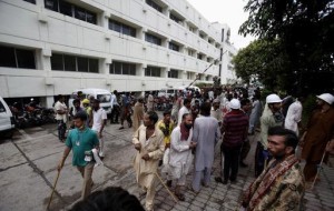 Pakistan protesters storm secretariat, PTV office