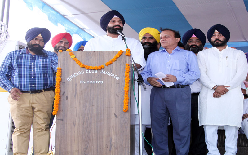 THERE IS NO SHORTAGE OF FUNDS IN PUNJAB – MAJITHIA
