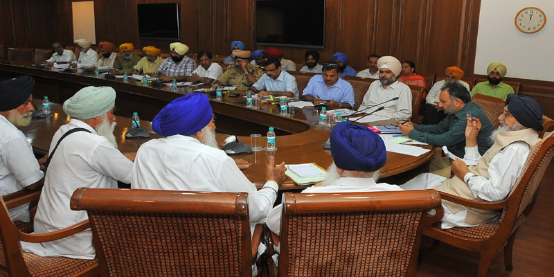 CM ANNOUNCES Rs.10 CRORE FOR COMPENSATION TO FARMERS IN MALWA