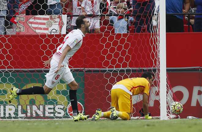 Sevilla send Barca to second straight away defeat