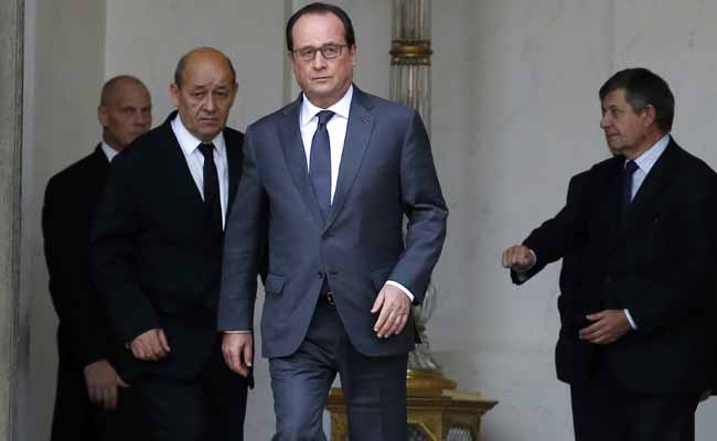 French President Urges Nation Not to ‘Give in to Fear’