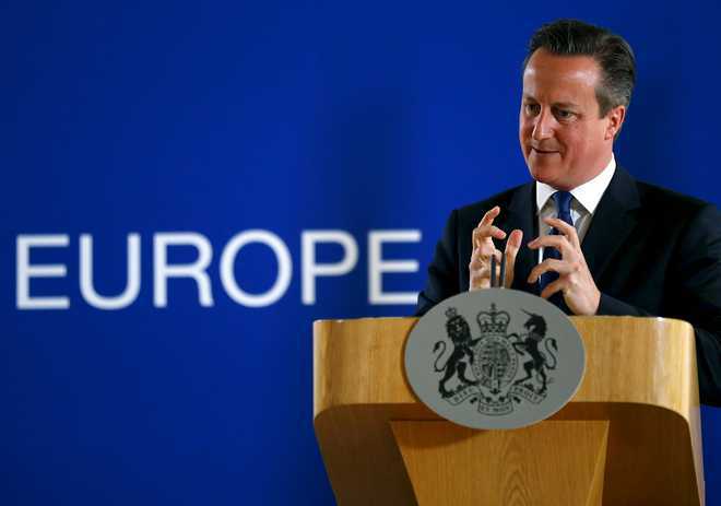 Migrants who cannot speak English may have to leave Britain: UK PM Cameron