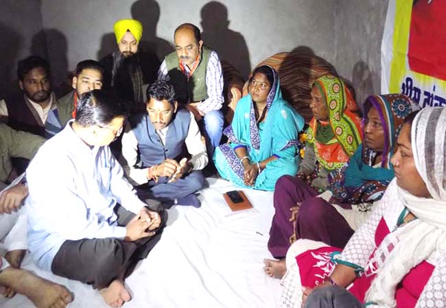 Kejriwal assures Govt job to murdered Bheem Tank’s family member