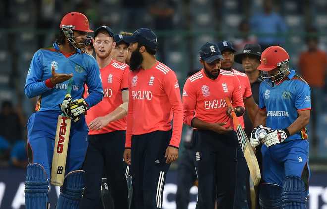England survive Afghan scare