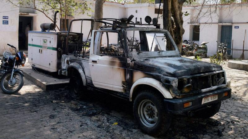 2 dead in Aligarh Muslim varsity clashes, proctor’s office set on fire