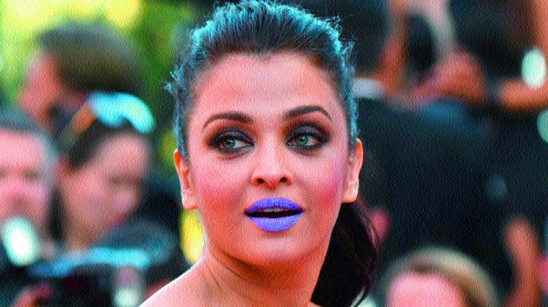 Aishwarya’s lipstick was super cool: Abhishek Bachchan