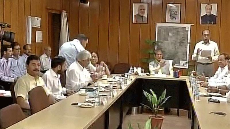 Harish Rawat chairs first cabinet meeting after Prez rule ends in Uttarakhand
