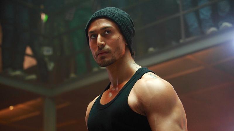 Shocking! Starstruck sisters run away from home to meet Tiger Shroff