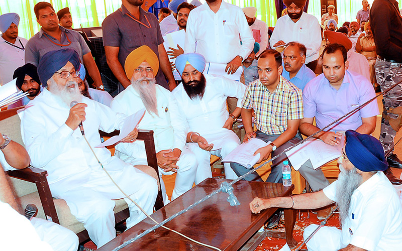 Badal to take up issue for seeking prompt justice for Pilibhit sikh victims with his up counterpart
