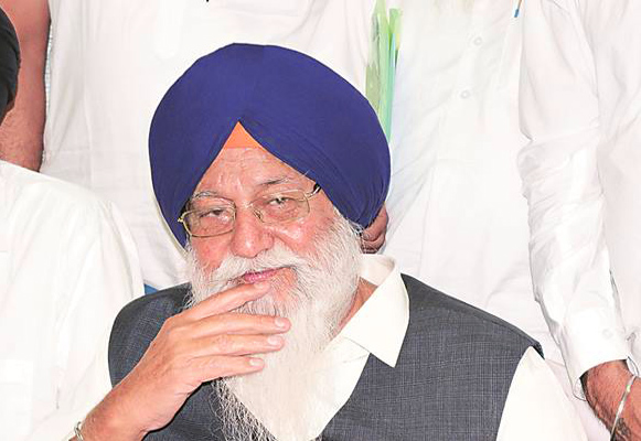 SGPC objects to attire in ‘Dishoom’