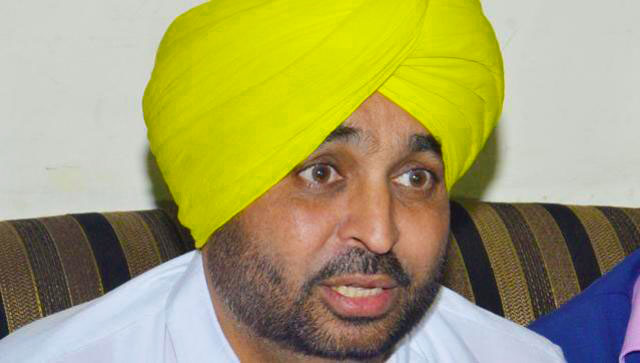 AAP condemns fierce cane-charge on jobless teachers, youth were treated like enemy: Mann