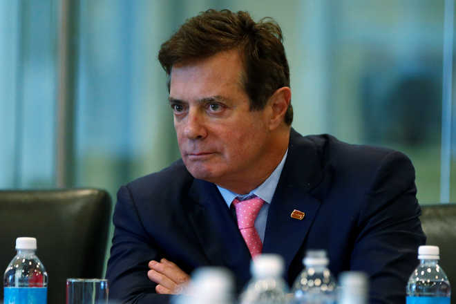 Clinton Campaign cries foul over Manafort’s resignation