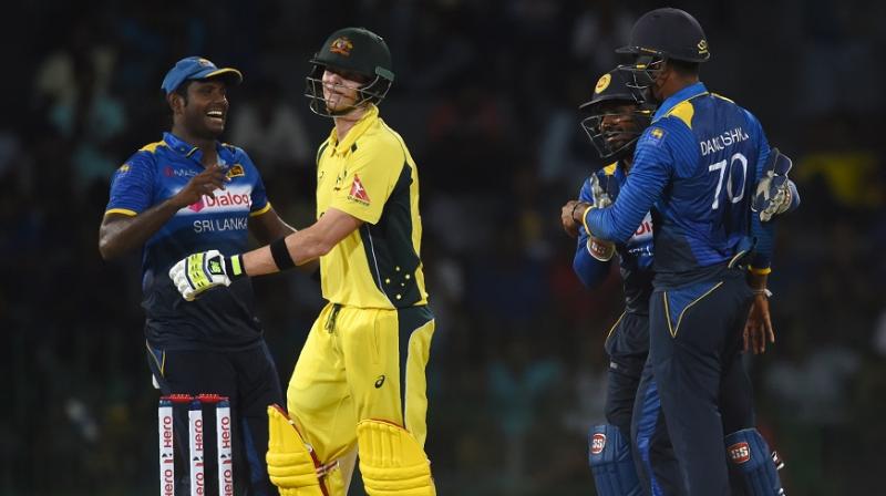 Smith returns from Sri Lanka, cricket world slams decision