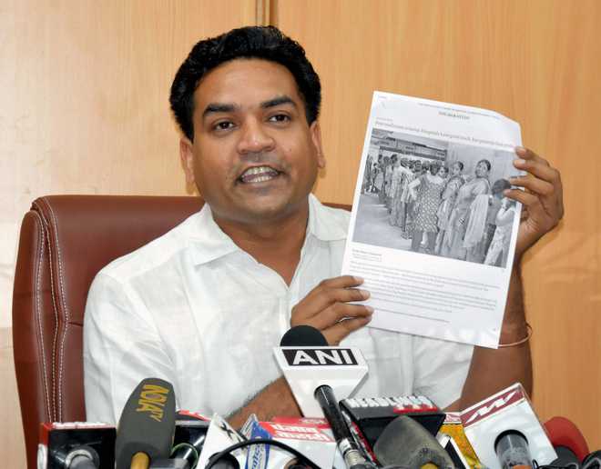 Searches in Delhi after Kapil Mishra alleges scam by AAP in health dept