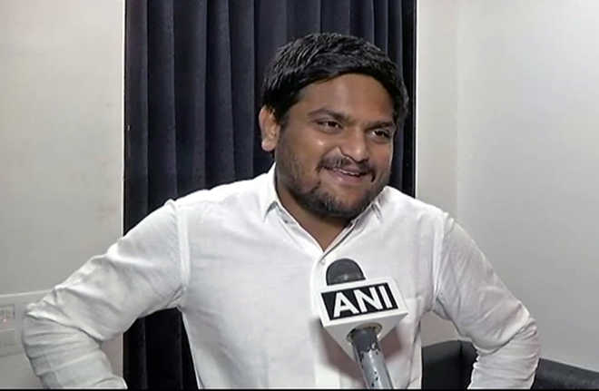 Hardik places set of demands before Cong for lending support
