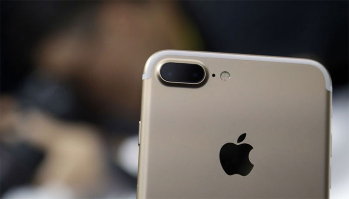 New iPhone brings face recognition to the masses