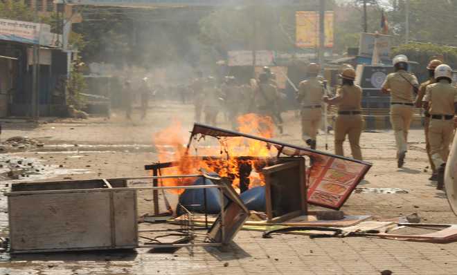 Pune violence spreads to Mumbai; CM appeals for calm