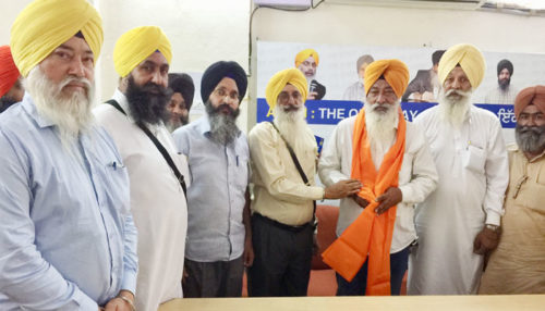 Panchayat’s should pass resolution for social boycott of politicians involved in drug trade : Dal Khalsa