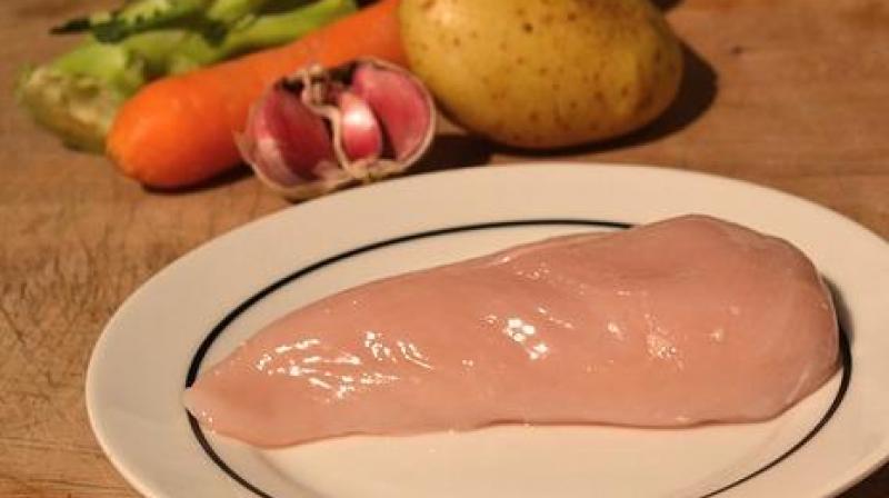 Woman dies from food poisoning within 36 hours of eating uncooked chicken