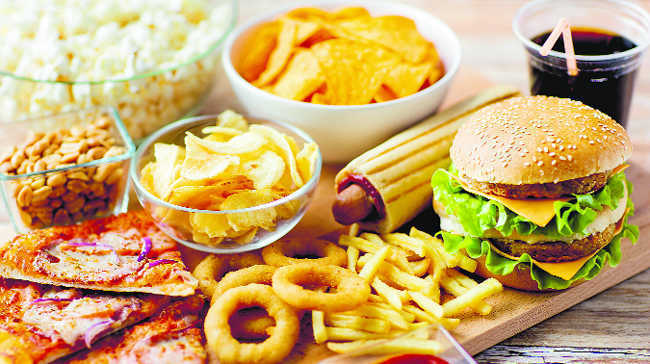 Junk food consumption ups allergy risk in kids