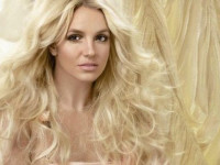 Britney Spears calls ex David Lucado ‘womanizer’ during LA show