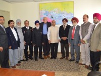 Meeting of Mr. Akhilesh Mishra, Consul General of India, Toronto with Senior Citizen Clubs.