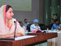 Harsimrat Badal stresses on checking wastage in agriculture sector