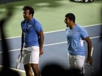 Paes-Bopanna magic keeps India alive as hosts pull one back