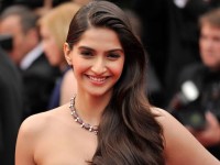 Sonam Kapoor to star in disney’s ‘The Princess Diaries’ remake