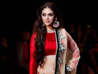 Aditi Rao Hydari showstopper for Payal Singhal