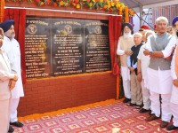 Cm Badal unveils foundation stone of Jang-e-azaadi memorial