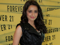 Shraddha Kapoor’s Ungli Item a Modern Take on Sholay’s Basanti