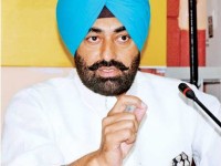 Congress dares BJP to clarify who’s real “back-stabber”,Badals or Sidhu?