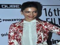 Actresses trying hard to change irregularity in pay scale: Deepika Padukone