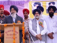 Badal slams congress for giving key role to Sajjan Kumar & Tytler in party