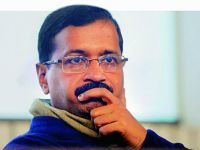 Kejriwal unfazed by EC notice, repeats his bribery remarks