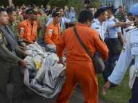 Missing flight Qz8501 : 40 bodies found in plane search