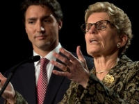 Kathleen Wynne, Justin Trudeau talk carbon pricing, collaboration