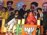 Choose a government which can deliver – Harsimrat Badal