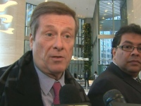 Big city mayors try to leverage election year for cash