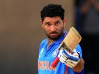 Yuvi’s Big Hit : Delhi Daredevils pick up Yuvraj for record Rs 16 crore