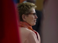 Wynne : Lawsuit against Hudak and MacLeod will be dropped if they apologize