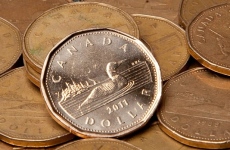 Canadian dollar extends losses as Canada’s inflation rises