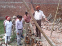 6 labourers die as wall collapses