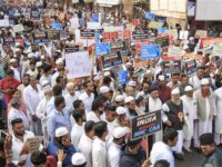 Hundreds of people form pro-CAA human chain in Pune