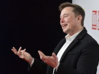 SpaceX CEO Musk refutes claim about wanting to become Apple CEO