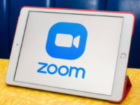 Zoom to roll out real time transcription, whiteboarding and other features soon