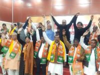 Former SBSP MLA, others join BJP in Lucknow ahead of UP polls