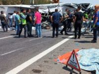 32 people killed in separate crashes at accident sites in Turkey