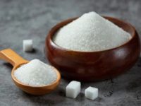 Too Much White Sugar, Artificial Sweetener May Lead To These Health Issues